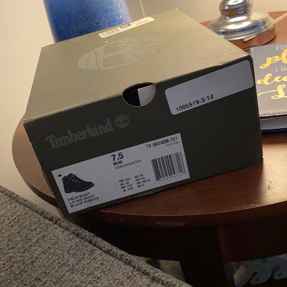 Toddler 7.5 black timberland boots